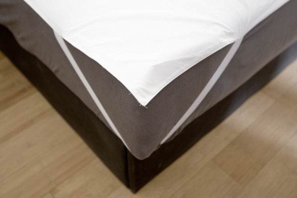 Housse de matelas 200x200cm swiss shield ULTIMA 32dB à 3.5GHz